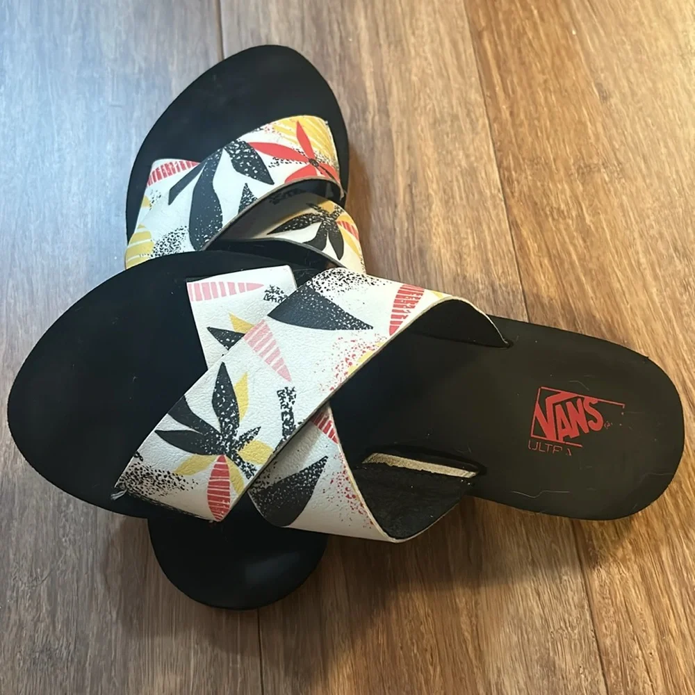 Vans - Picture 2 of 3